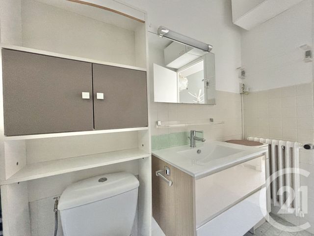 Appartement F2 à louer - 2 pièces - 53.29 m2 - MENTON - 06 - PROVENCE-ALPES-COTE-D-AZUR - Century 21 Agence Molière
