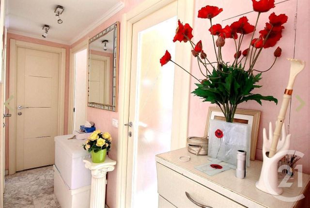 Afficher la photo en grand Appartement F2 à vendre - 2 pièces - 55.15 m2 - ROQUEBRUNE CAP MARTIN - 06 - PROVENCE-ALPES-COTE-D-AZUR - Century 21 Agence Molière