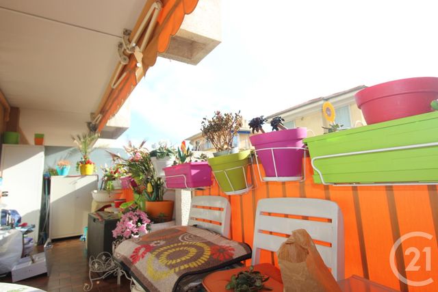 Afficher la photo en grand Appartement F2 à vendre - 2 pièces - 55.15 m2 - ROQUEBRUNE CAP MARTIN - 06 - PROVENCE-ALPES-COTE-D-AZUR - Century 21 Agence Molière