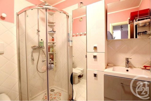 Afficher la photo en grand Appartement F2 à vendre - 2 pièces - 55.15 m2 - ROQUEBRUNE CAP MARTIN - 06 - PROVENCE-ALPES-COTE-D-AZUR - Century 21 Agence Molière