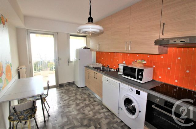 Afficher la photo en grand Appartement F2 à vendre - 2 pièces - 73.72 m2 - MENTON - 06 - PROVENCE-ALPES-COTE-D-AZUR - Century 21 Agence Molière