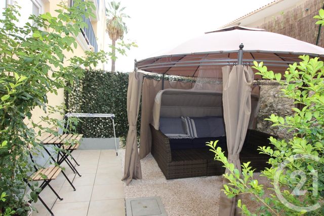 Afficher la photo en grand Appartement F2 à vendre - 2 pièces - 29.0 m2 - MENTON - 06 - PROVENCE-ALPES-COTE-D-AZUR - Century 21 Agence Molière