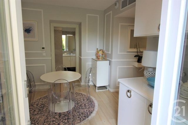Afficher la photo en grand Appartement F2 à vendre - 2 pièces - 29.0 m2 - MENTON - 06 - PROVENCE-ALPES-COTE-D-AZUR - Century 21 Agence Molière