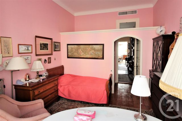 Afficher la photo en grand Appartement F5 à vendre - 5 pièces - 140.0 m2 - MENTON - 06 - PROVENCE-ALPES-COTE-D-AZUR - Century 21 Agence Molière