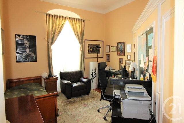 Afficher la photo en grand Appartement F5 à vendre - 5 pièces - 140.0 m2 - MENTON - 06 - PROVENCE-ALPES-COTE-D-AZUR - Century 21 Agence Molière