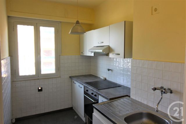 Afficher la photo en grand Appartement F3 à vendre - 3 pièces - 57.0 m2 - MENTON - 06 - PROVENCE-ALPES-COTE-D-AZUR - Century 21 Agence Molière