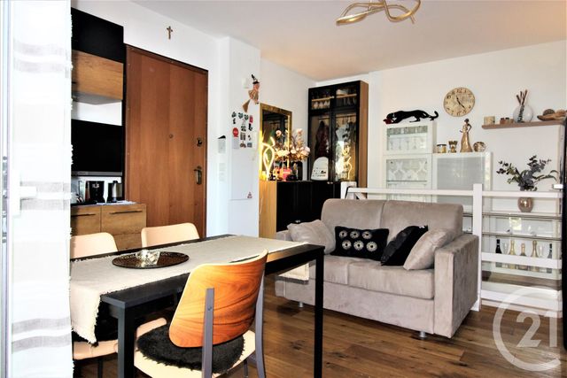 Afficher la photo en grand Appartement F2 à vendre - 2 pièces - 33.0 m2 - MENTON - 06 - PROVENCE-ALPES-COTE-D-AZUR - Century 21 Agence Molière