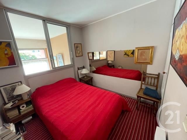 Afficher la photo en grand appartement à vendre - 2 pièces - 43.11 m2 - MENTON - 06 - PROVENCE-ALPES-COTE-D-AZUR - Century 21 Agence Molière