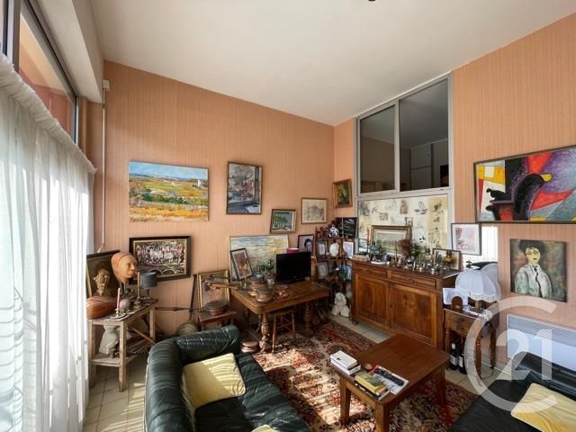Afficher la photo en grand appartement à vendre - 2 pièces - 43.11 m2 - MENTON - 06 - PROVENCE-ALPES-COTE-D-AZUR - Century 21 Agence Molière