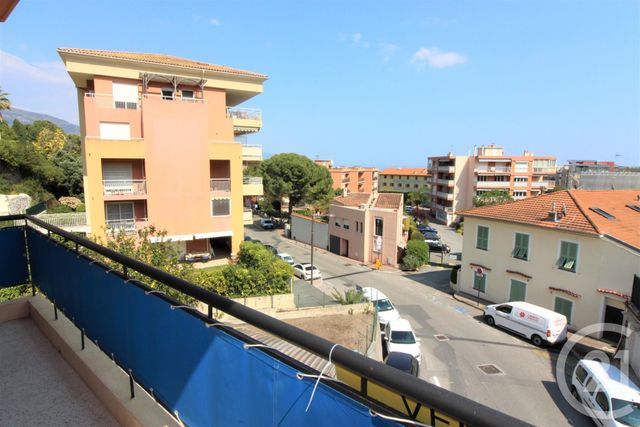 Afficher la photo en grand Appartement F3 à vendre - 3 pièces - 76.07 m2 - ROQUEBRUNE CAP MARTIN - 06 - PROVENCE-ALPES-COTE-D-AZUR - Century 21 Agence Molière