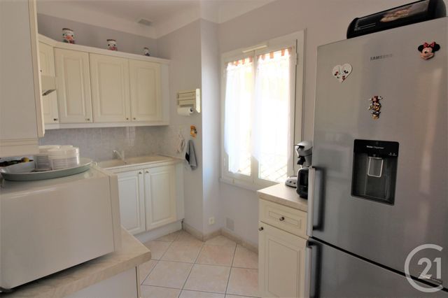 Afficher la photo en grand Appartement F3 à vendre - 3 pièces - 76.07 m2 - ROQUEBRUNE CAP MARTIN - 06 - PROVENCE-ALPES-COTE-D-AZUR - Century 21 Agence Molière